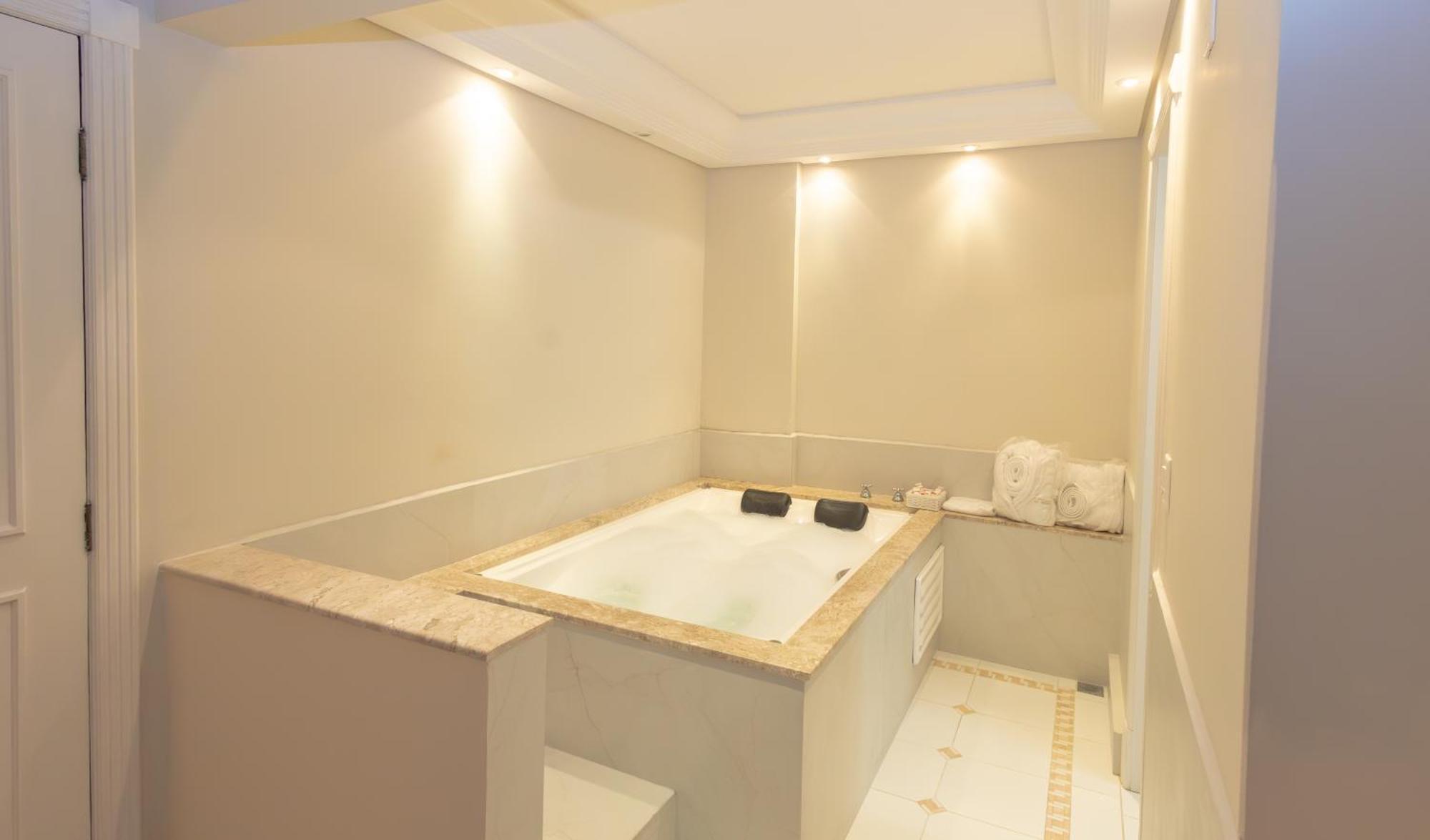 Lizon Curitiba Hotel Εξωτερικό φωτογραφία