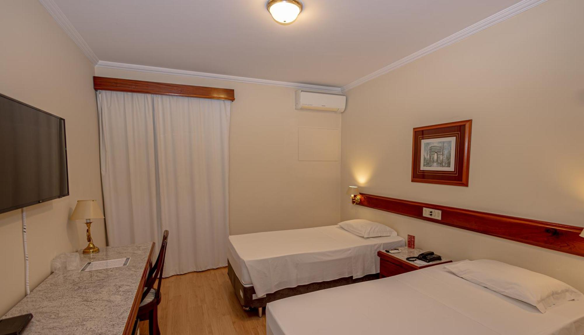 Lizon Curitiba Hotel Εξωτερικό φωτογραφία